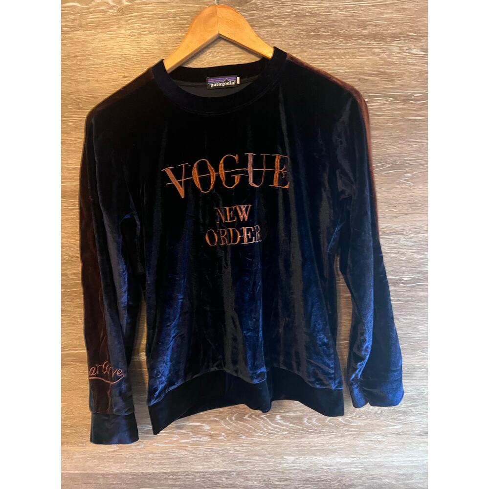 Patagonia sweater Vogue New Order navy blue velvet long sleeves size XL